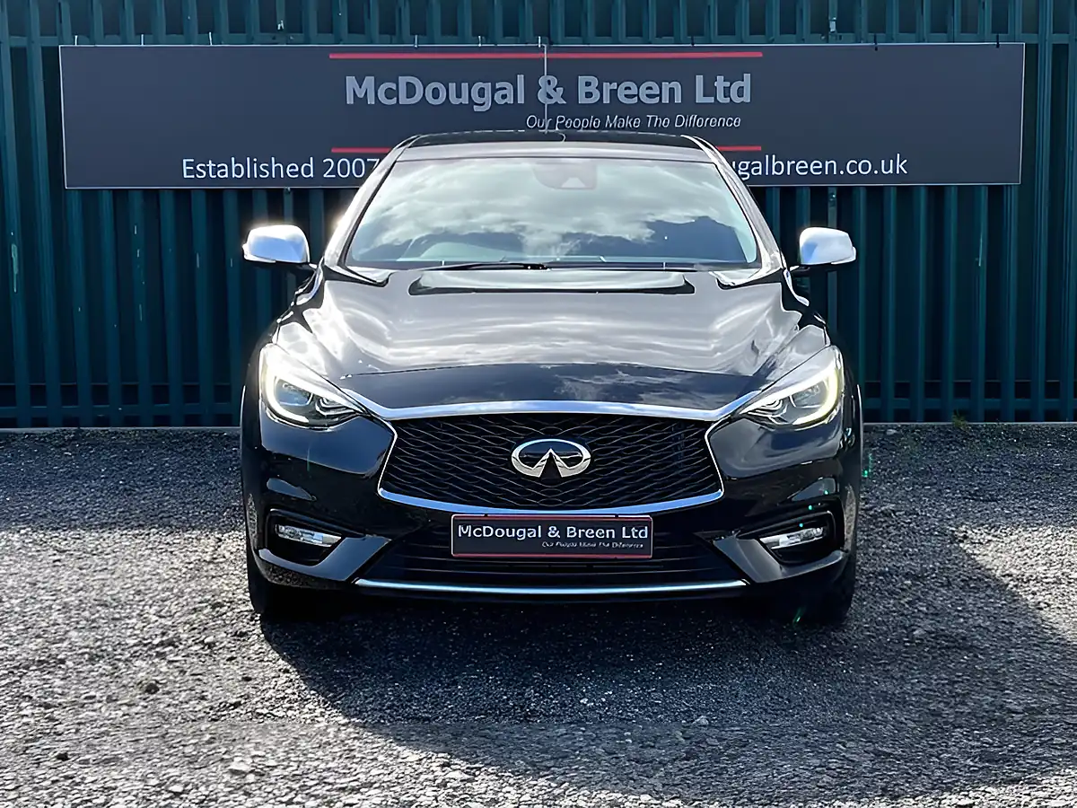 Used 2017 Infiniti Q30 Business Executive Black - Interior and Exterior details 9