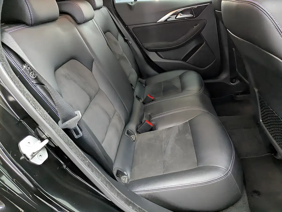 Used 2017 Infiniti Q30 Premium Intouch Obsidian Black - Interior and Exterior details 12