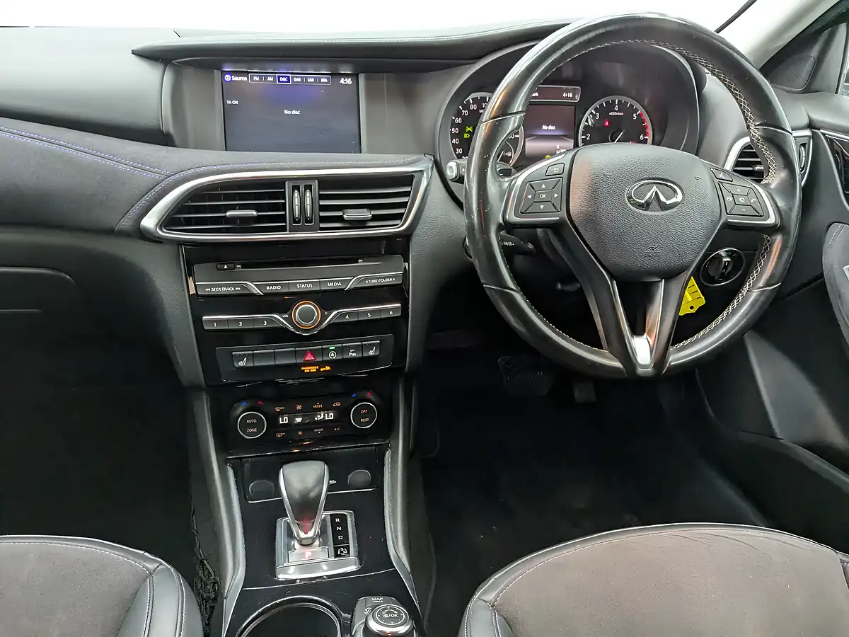 Used 2017 Infiniti Q30 Premium Intouch Obsidian Black - Interior and Exterior details 17