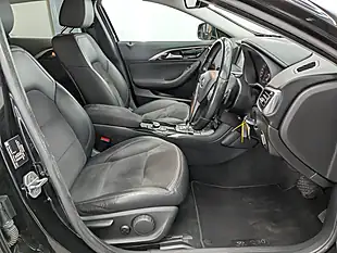 Used 2017 Infiniti Q30 Premium Intouch Obsidian Black - Interior and Exterior details 20