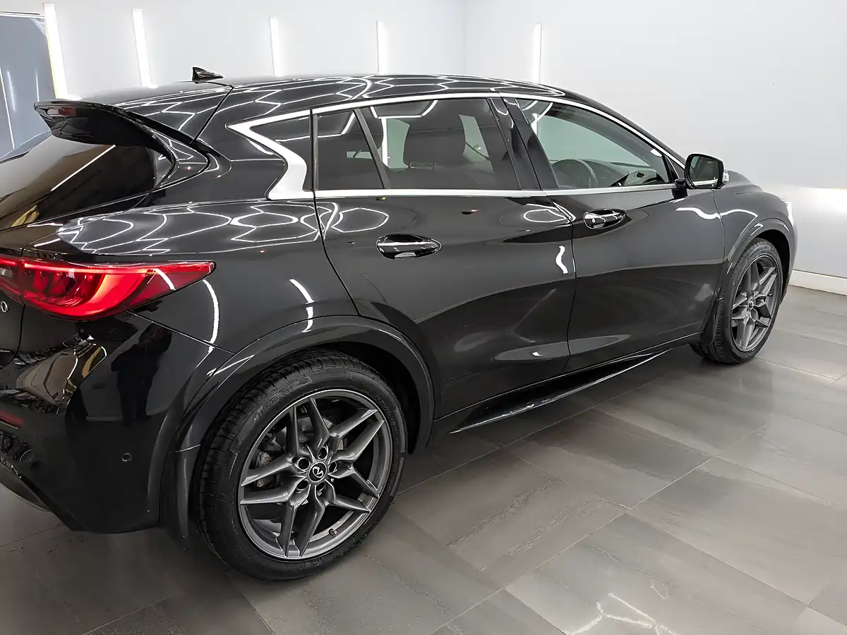 Used 2017 Infiniti Q30 Premium Intouch Obsidian Black - Interior and Exterior details 5