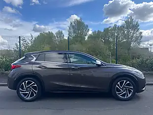 Used 2017 Infiniti Q30 Premium Tech Bronze - Interior and Exterior details 2