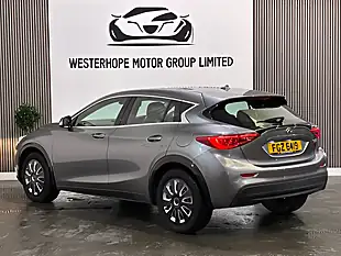 Used 2017 Infiniti Q30 Se Grey - Interior and Exterior details 11