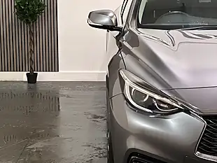 Used 2017 Infiniti Q30 Se Grey - Interior and Exterior details 18