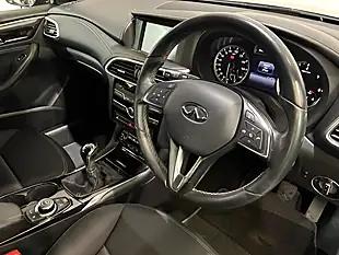 Used 2017 Infiniti Q30 Se Grey - Interior and Exterior details 3