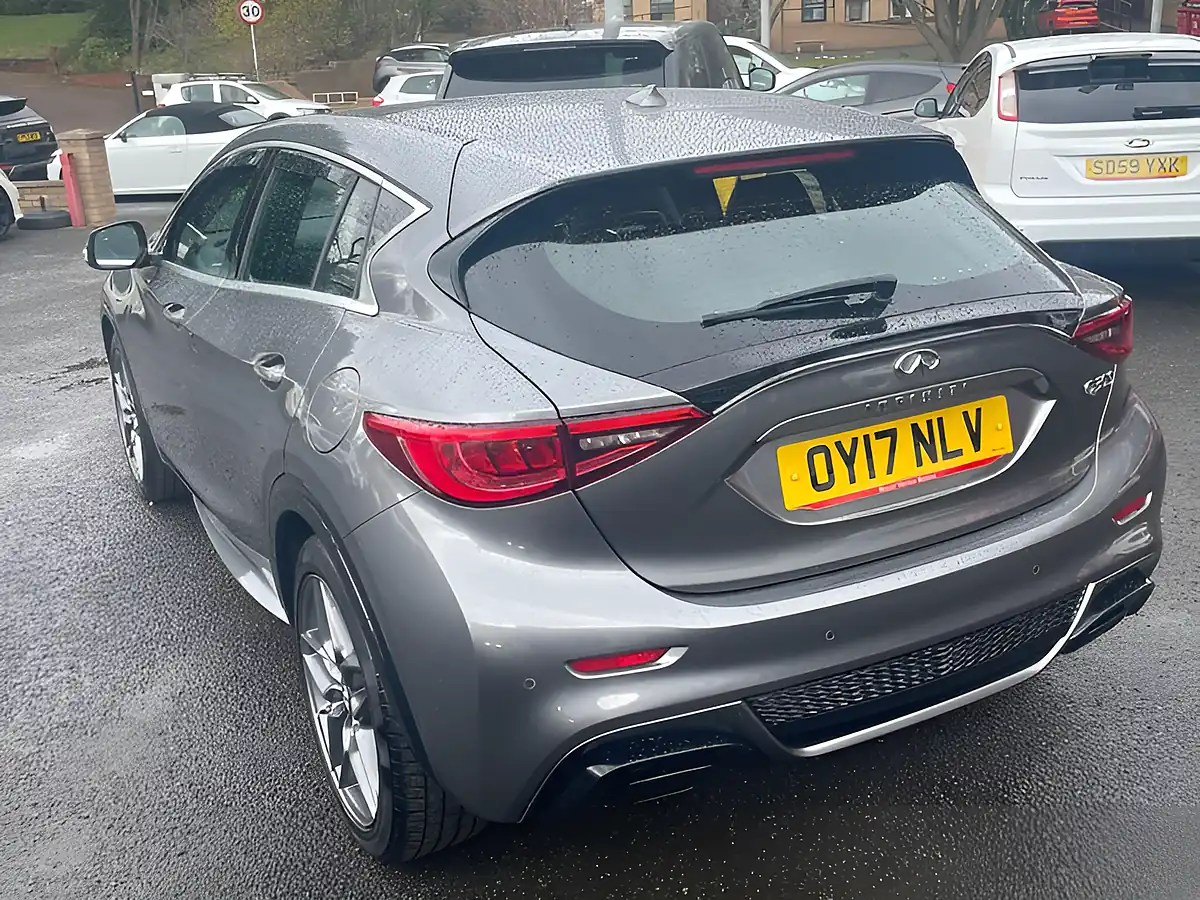 Used 2017 Infiniti Q30 Sport Grey - Interior and Exterior details 6