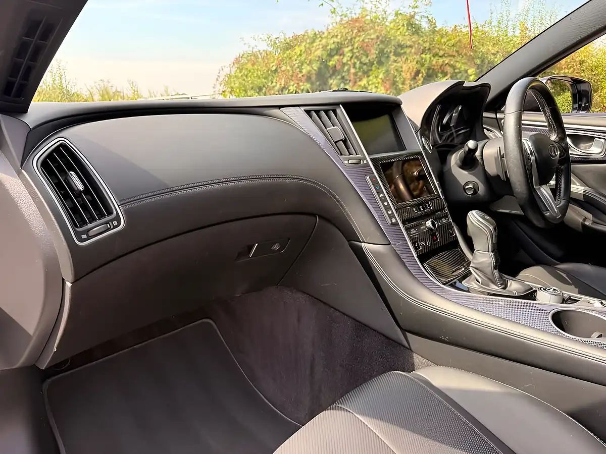 Used 2017 Infiniti Q60 S Sport White - Interior and Exterior details 11