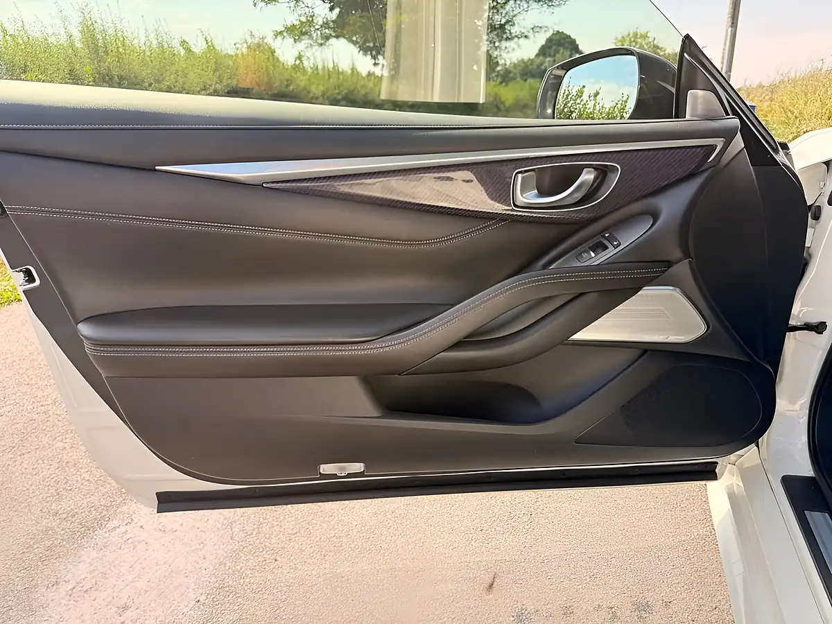 Used 2017 Infiniti Q60 S Sport White - Interior and Exterior details 18