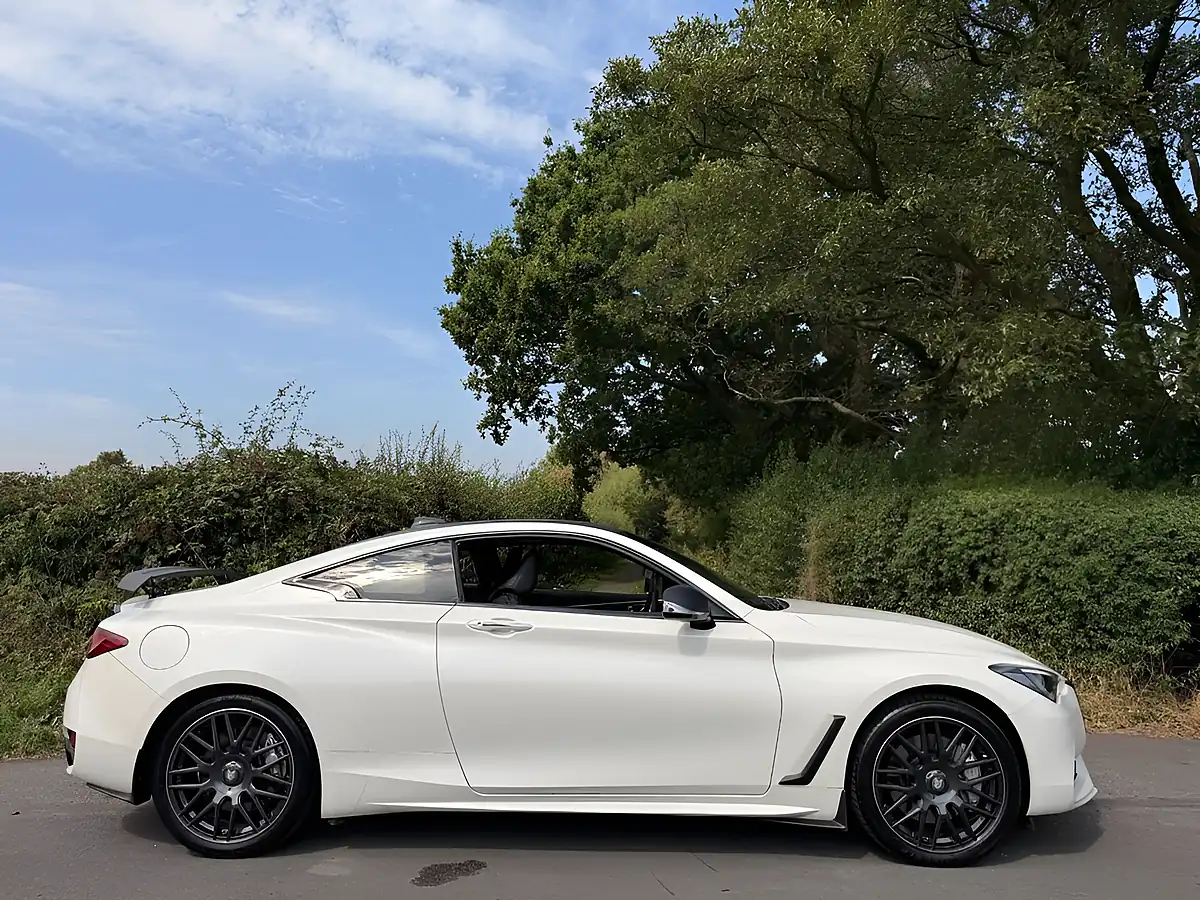 Used 2017 Infiniti Q60 S Sport White - Interior and Exterior details 4