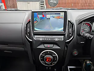 Used 2017 Isuzu D-Max Blade Dcb White - Interior and Exterior details 16