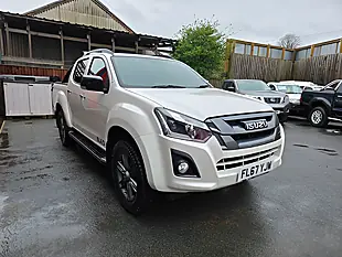 Used 2017 Isuzu D-Max Blade Dcb White - Interior and Exterior details 3