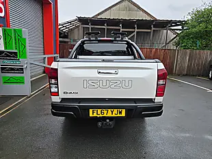 Used 2017 Isuzu D-Max Blade Dcb White - Interior and Exterior details 7