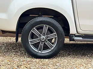 Used 2017 Isuzu D-Max Blade White - Interior and Exterior details 15