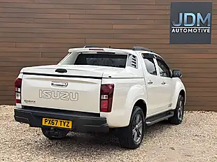 Used 2017 Isuzu D-Max Blade White - Interior and Exterior details 3