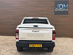 Used 2017 Isuzu D-Max Blade White - Interior and Exterior details 4