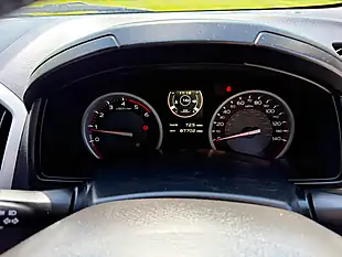 Used 2017 Isuzu D-Max Utah Green - Interior and Exterior details 15