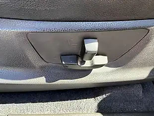 Used 2017 Isuzu D-Max Utah Green - Interior and Exterior details 16