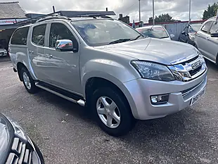 Used 2017 Isuzu D-Max Utah Huntsman Silver - Interior and Exterior details 3