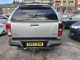 Used 2017 Isuzu D-Max Utah Huntsman Silver - Interior and Exterior details 4
