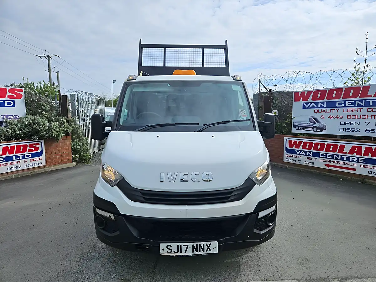 Used 2017 Iveco Daily 35C 12D Crew Cab Tipper White - Interior and Exterior details 3