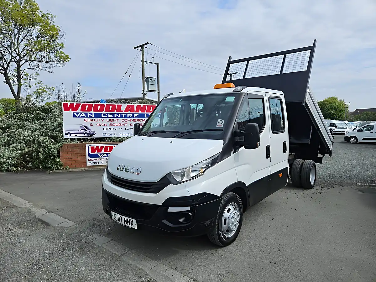 Used 2017 Iveco Daily 35C 12D Crew Cab Tipper White - Interior and Exterior details 4