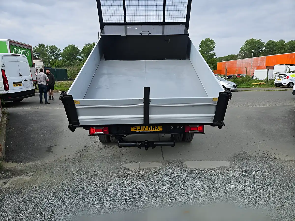 Used 2017 Iveco Daily 35C 12D Crew Cab Tipper White - Interior and Exterior details 7