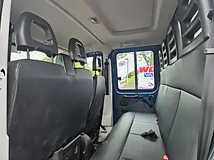 Used 2017 Iveco Daily Crew Cab Tipper Blue - Interior and Exterior details 10