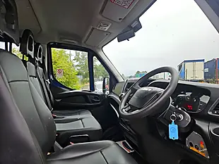 Used 2017 Iveco Daily Crew Cab Tipper Blue - Interior and Exterior details 12