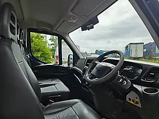 Used 2017 Iveco Daily Crew Cab Tipper Pickup Blue - Interior and Exterior details 11