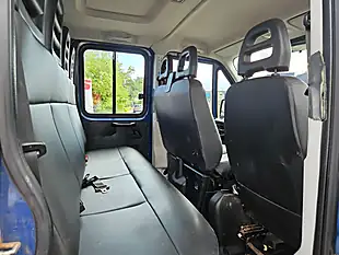 Used 2017 Iveco Daily Crew Cab Tipper Pickup Blue - Interior and Exterior details 9