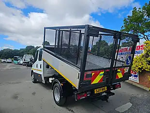 Used 2017 Iveco Daily Crew Cab Tipper White - Interior and Exterior details 6