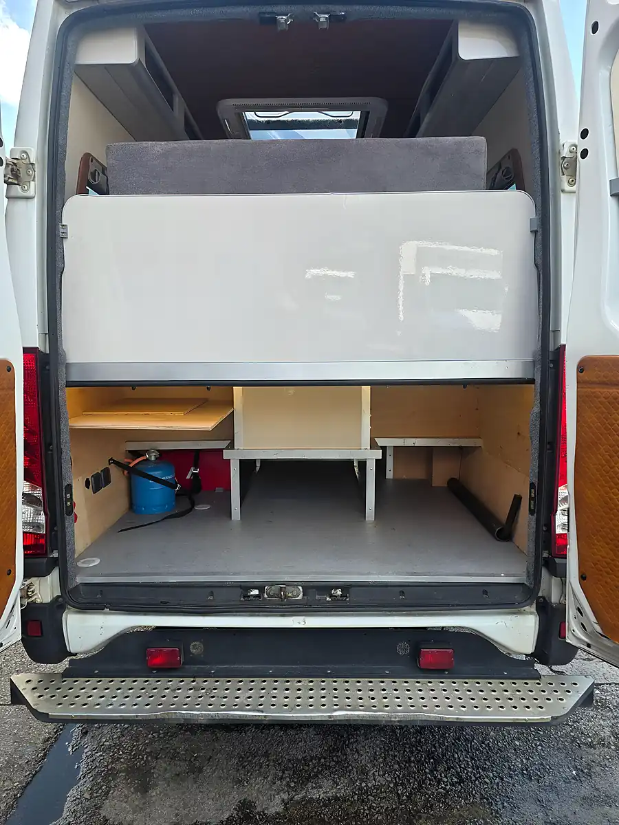 Used 2017 Iveco Daily Custom Conversion White - Interior and Exterior details 13