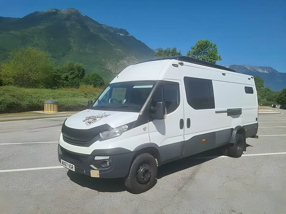 Used 2017 Iveco Daily Regional 65C 4100L L3 H3 White - Front View