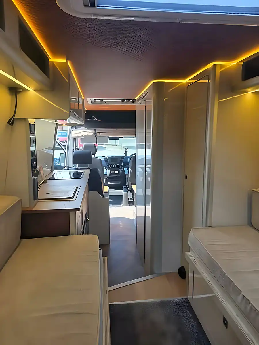 Used 2017 Iveco Daily Regional 65C 4100L L3 H3 White - Interior and Exterior details 15