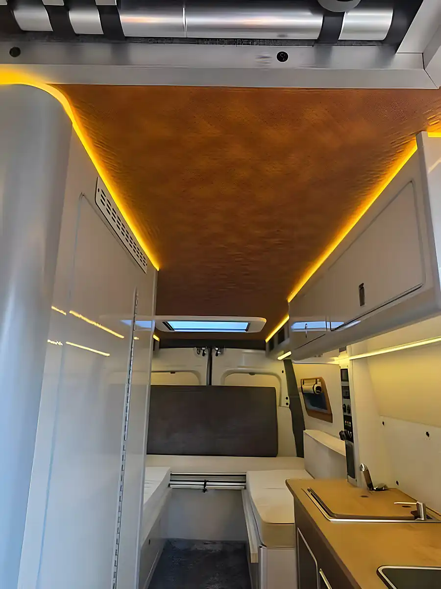 Used 2017 Iveco Daily Regional 65C 4100L L3 H3 White - Interior and Exterior details 16