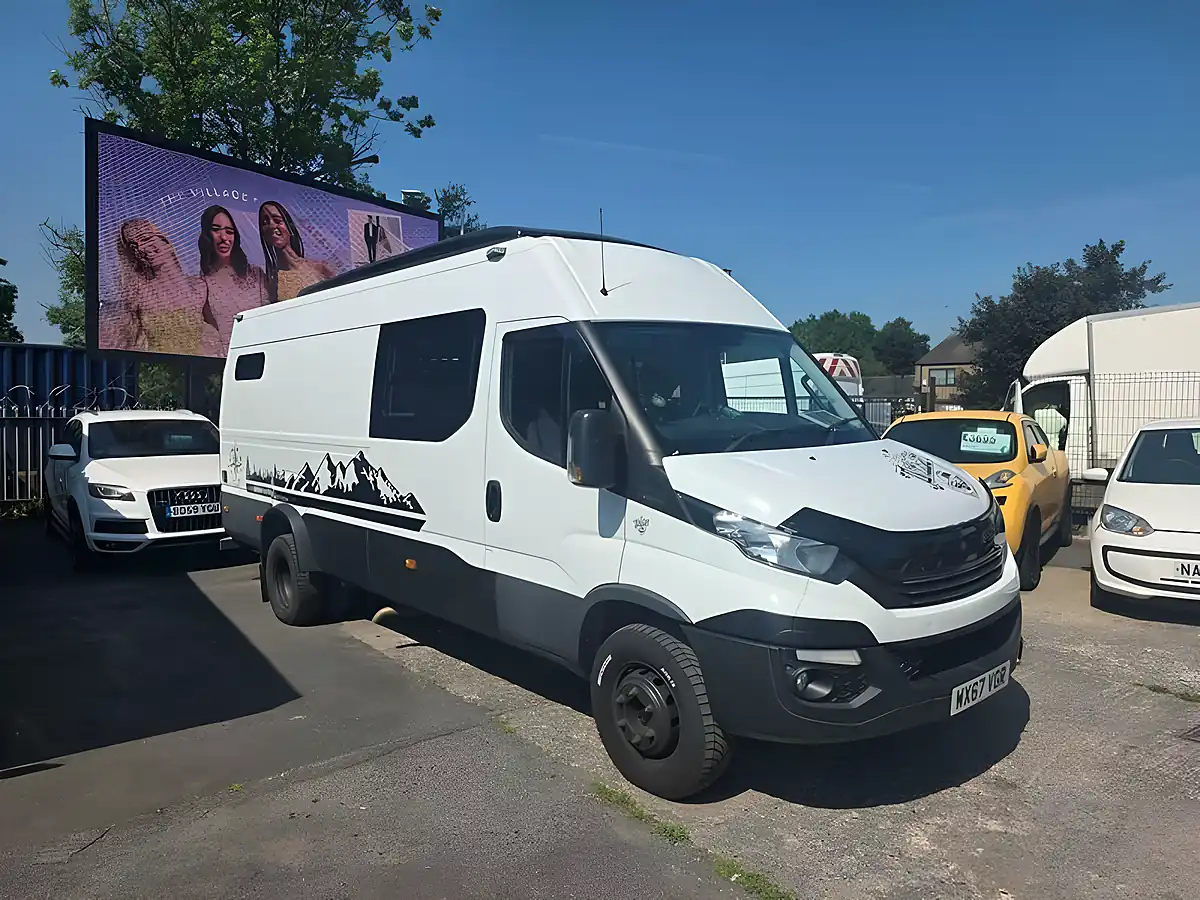 Used 2017 Iveco Daily Regional 65C 4100L L3 H3 White - Interior and Exterior details 3