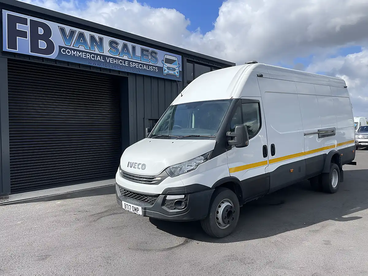 Used 2017 Iveco Daily Xlwb High Roof White - Front View