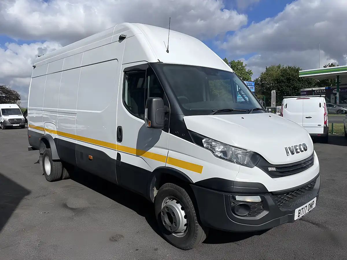 Used 2017 Iveco Daily Xlwb High Roof White - Interior and Exterior details 2