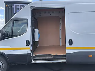 Used 2017 Iveco Daily Xlwb High Roof White - Interior and Exterior details 8