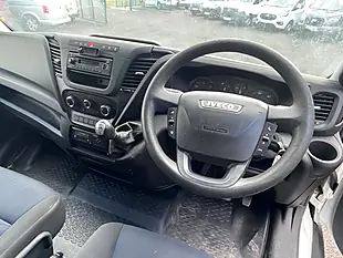 Used 2017 Iveco Daily Xlwb High Roof White - Interior and Exterior details 9
