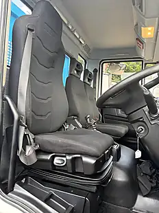 Used 2017 Iveco Eurocargo Tipper White - Interior and Exterior details 6