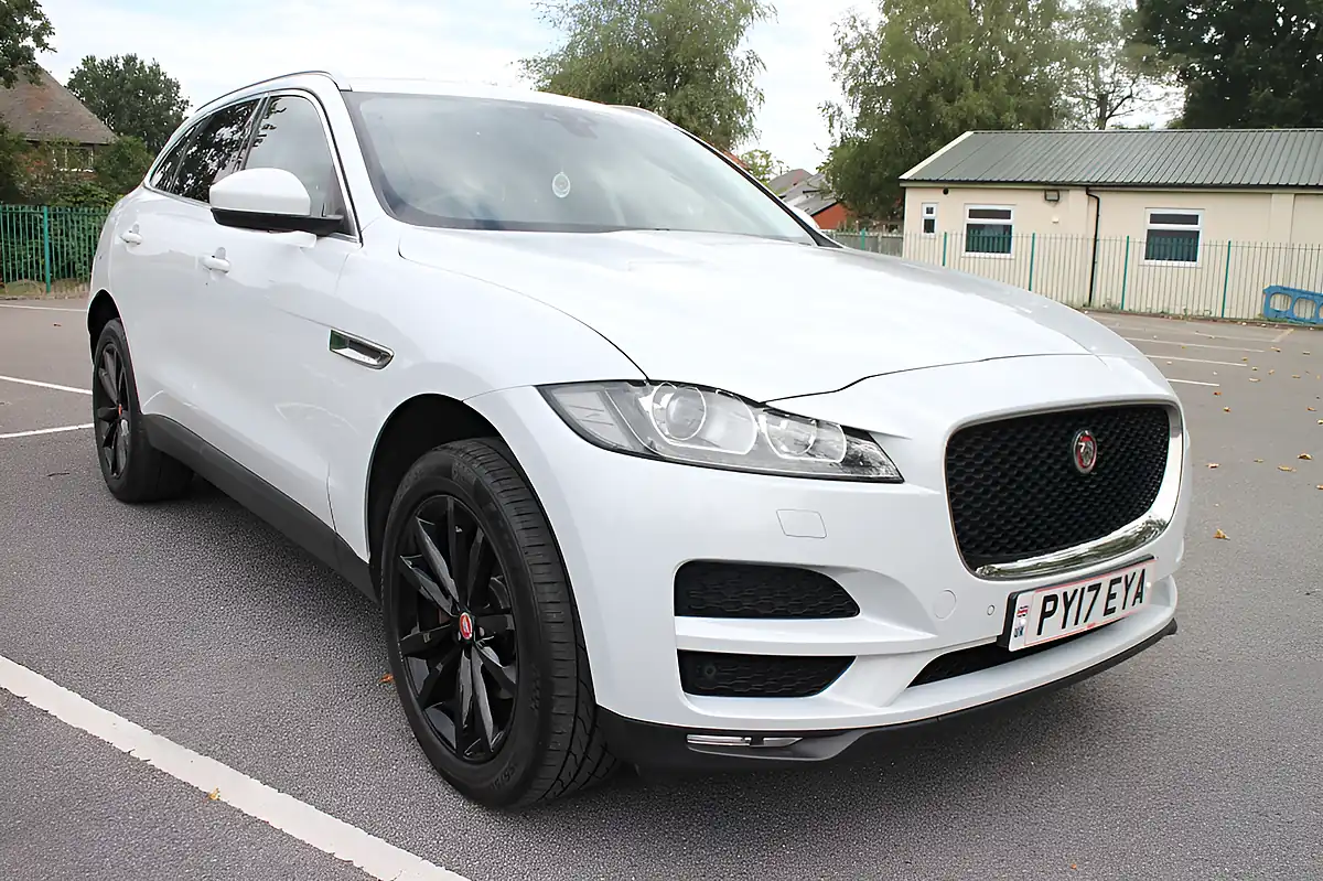 Used 2017 Jaguar F-Pace Portfolio AWD White - Front View