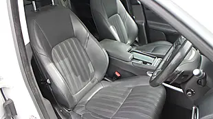 Used 2017 Jaguar F-Pace Portfolio AWD White - Interior and Exterior details 6