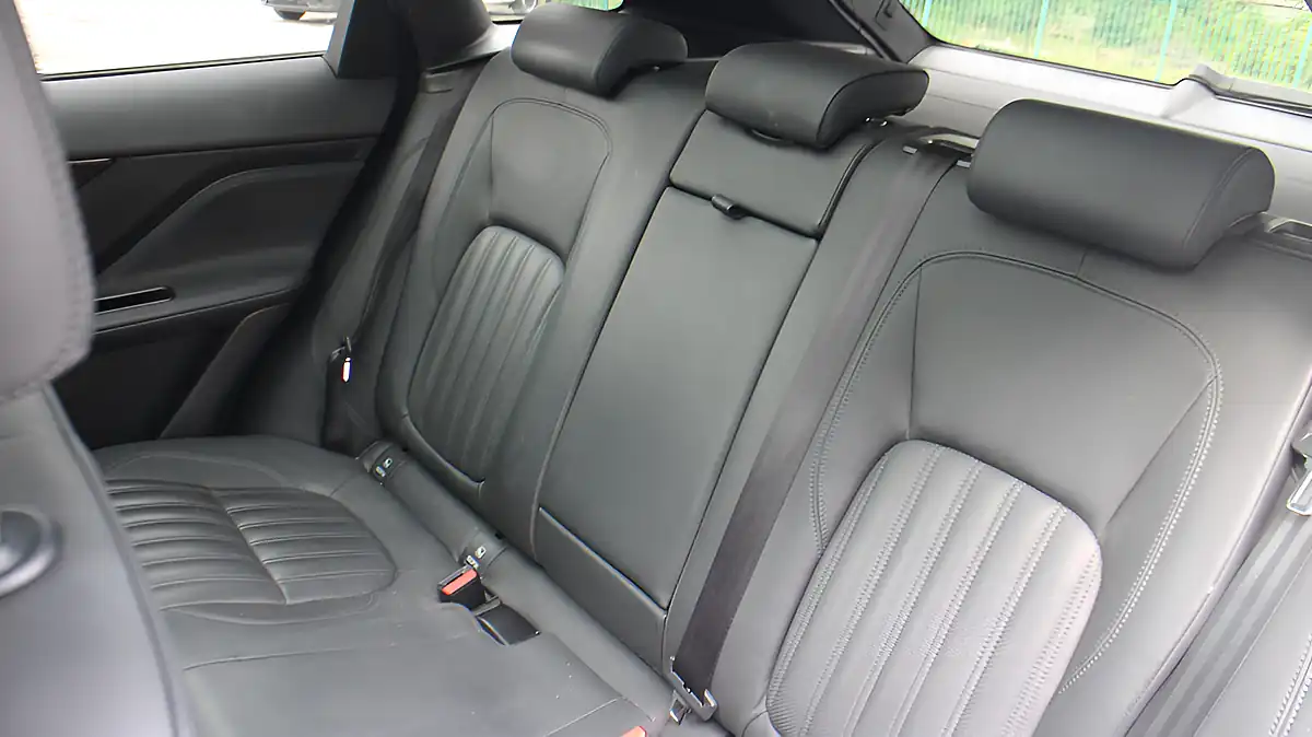 Used 2017 Jaguar F-Pace Portfolio AWD White - Interior and Exterior details 9