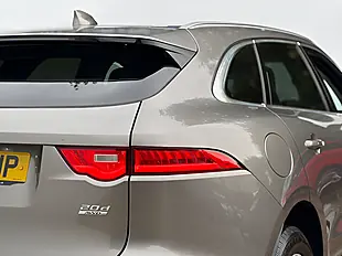 Used 2017 Jaguar F-Pace Portfolio Silicon Silver - Interior and Exterior details 12