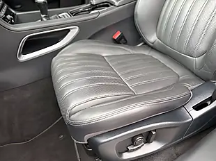 Used 2017 Jaguar F-Pace Portfolio Silicon Silver - Interior and Exterior details 19