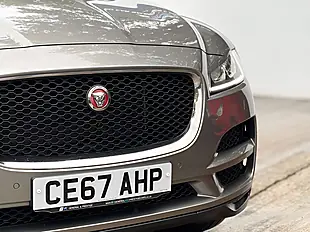 Used 2017 Jaguar F-Pace Portfolio Silicon Silver - Interior and Exterior details 4