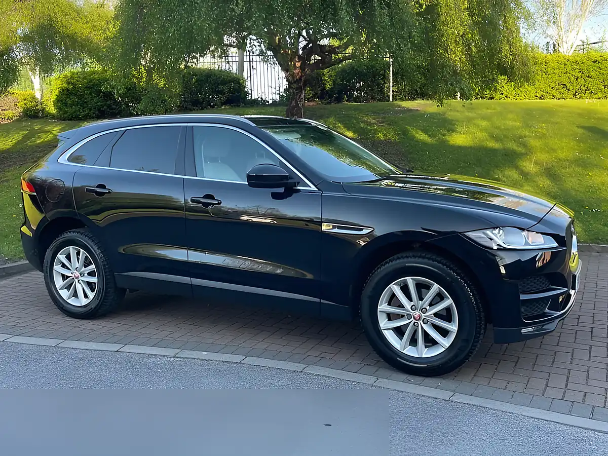 Used 2017 Jaguar F-Pace Prestige Black - Interior and Exterior details 16