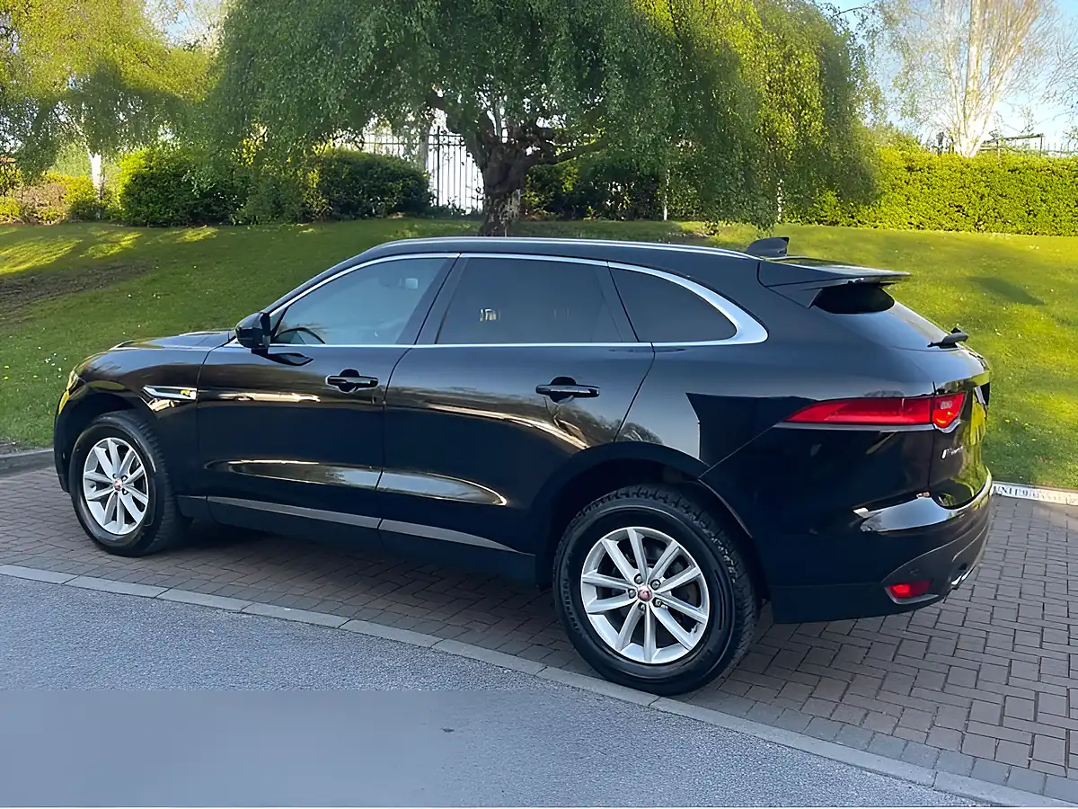 Used 2017 Jaguar F-Pace Prestige Black - Interior and Exterior details 7