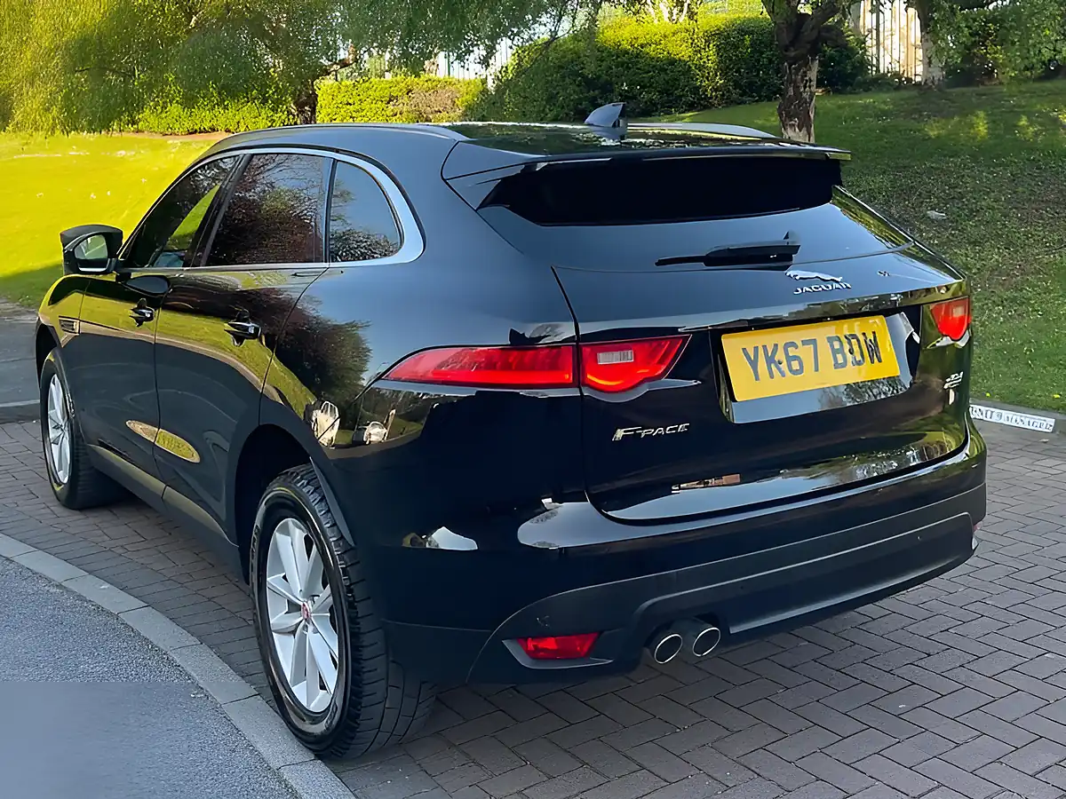 Used 2017 Jaguar F-Pace Prestige Black - Interior and Exterior details 9
